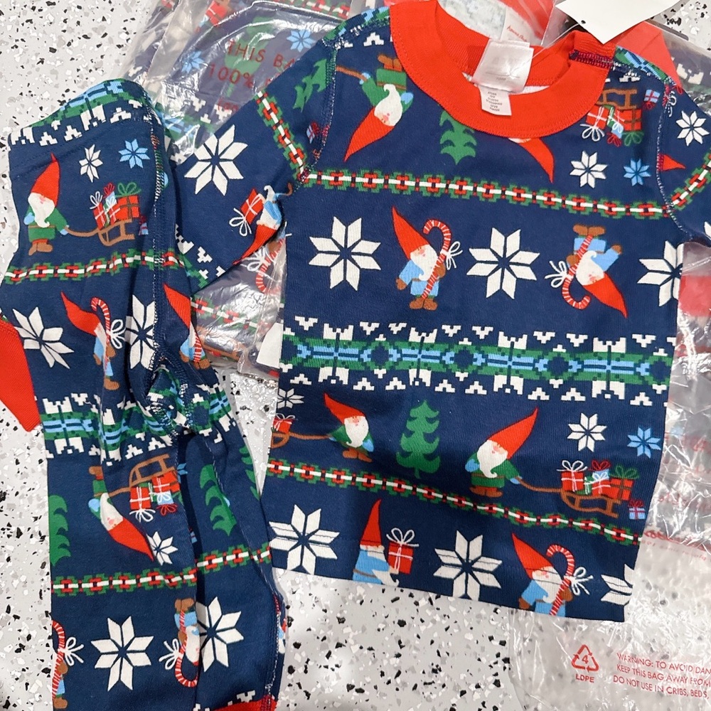 NWT Hanna Andersson Gnome Sweet Gnome Holiday Pajama Family Set 6 pieces - Picture 4 of 7
